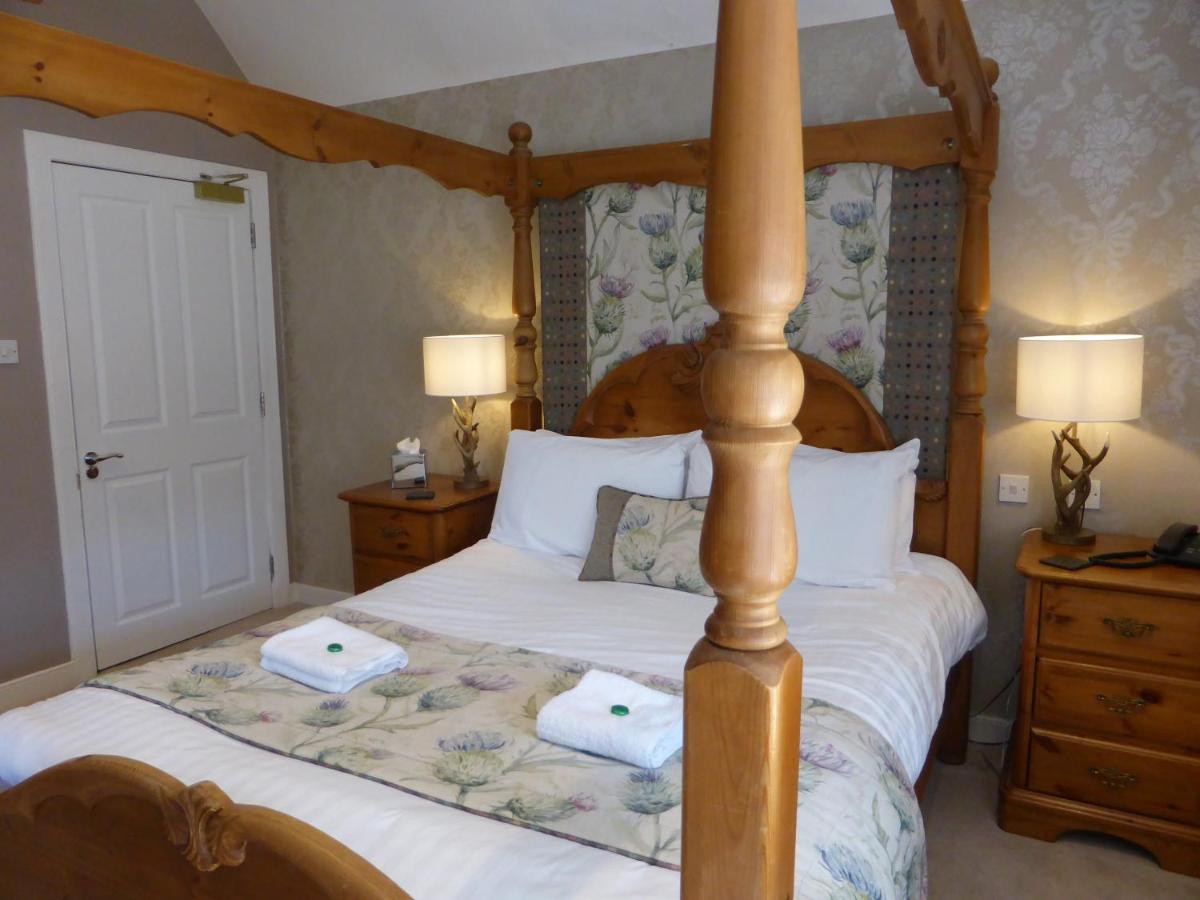 Glen Clova Hotel & Luxury Lodges Millton of Clova Exterior foto